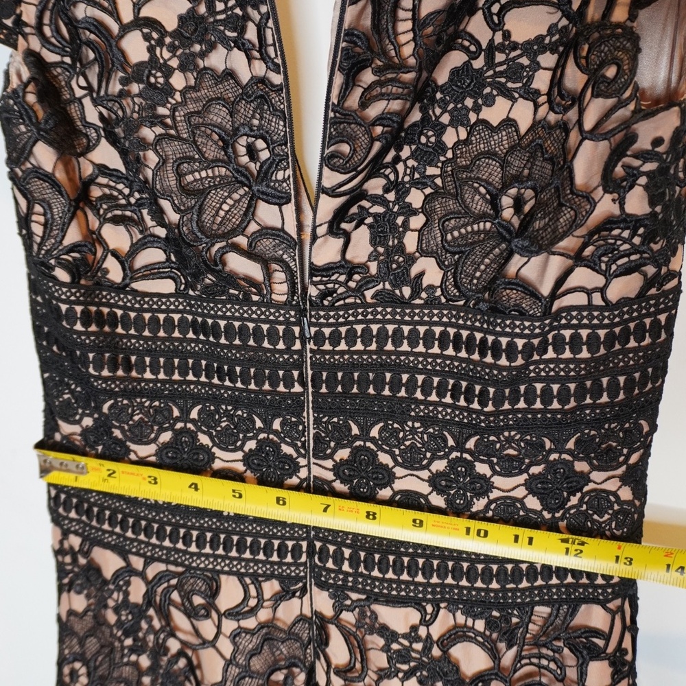 Monique Lhuillier gown formal dress black florallace overlay couture plunge neck - Picture 15 of 16